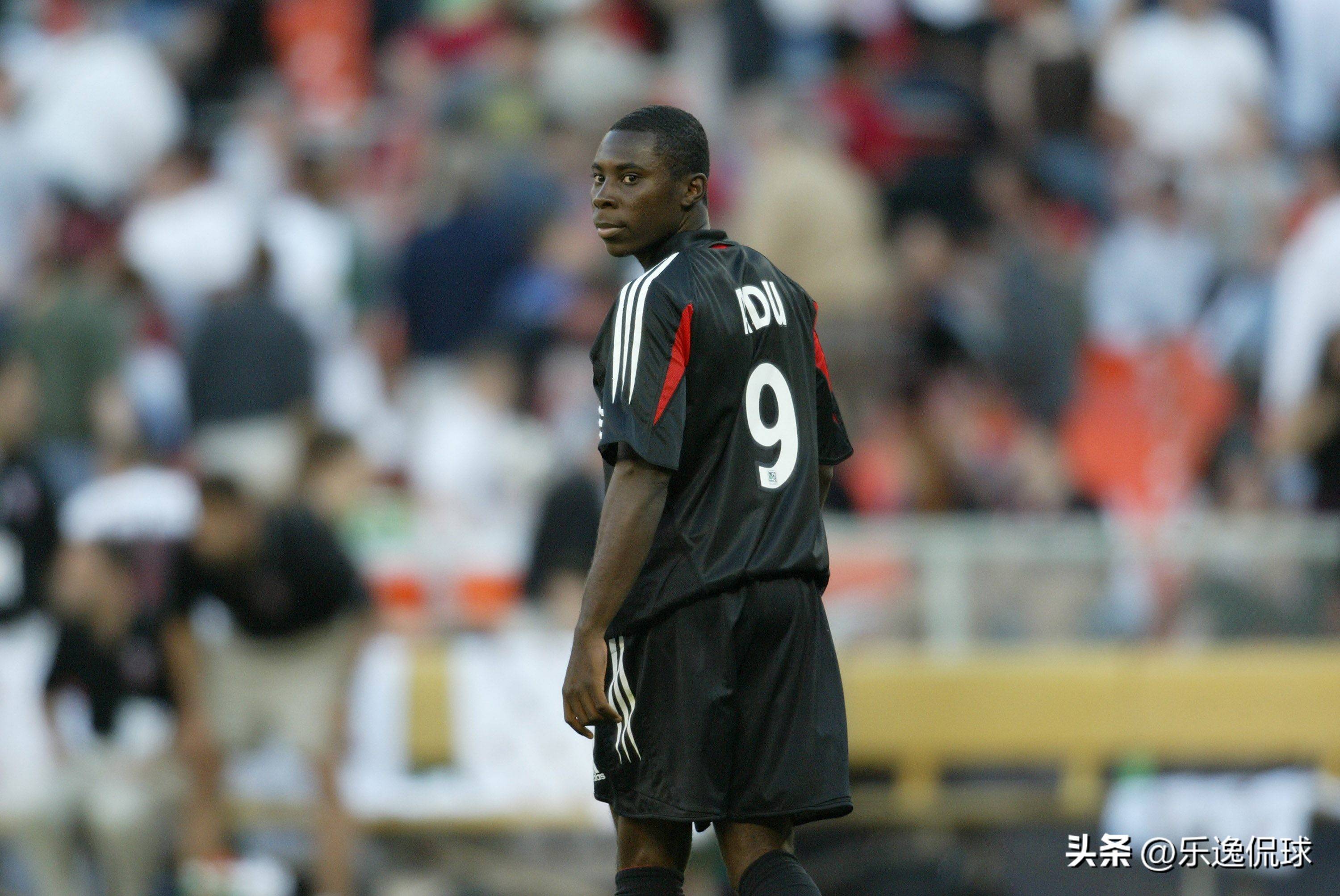 赛后突围战来临；本菲卡围绕全明星赛回应争议；赛场秩序良好；球探报告显示潜力的简单介绍